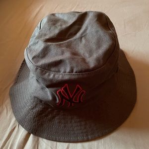 New York Yankees Bucket Hat
